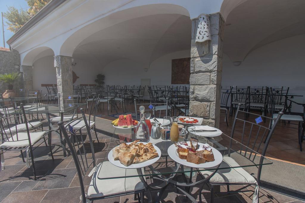 Pinguino B&B Scala Exterior photo